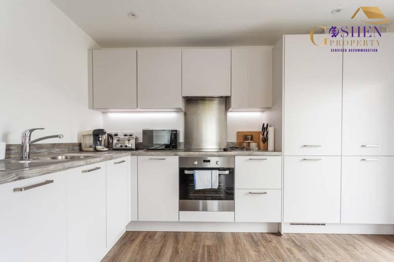 2 Bedroom Apartment Chapel Riverside At Goshen Property Serviced Accommodation Southampton, Free Wifi & Parking Exterior foto
